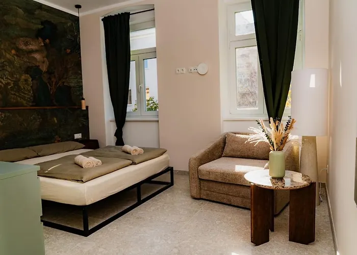 K - Cozy Altbau - Perfect Base Апартаменти *